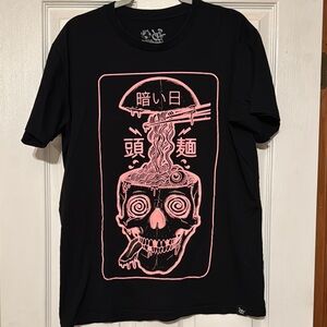 Edgy Black and Pink Skull Graphic Short Sleeve Tee